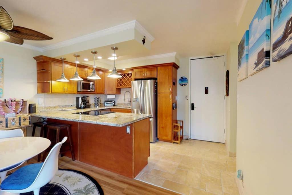 Oceanfront Penthouse With Amazing Views At Kauhale Makai Apartment Kihei Exterior photo