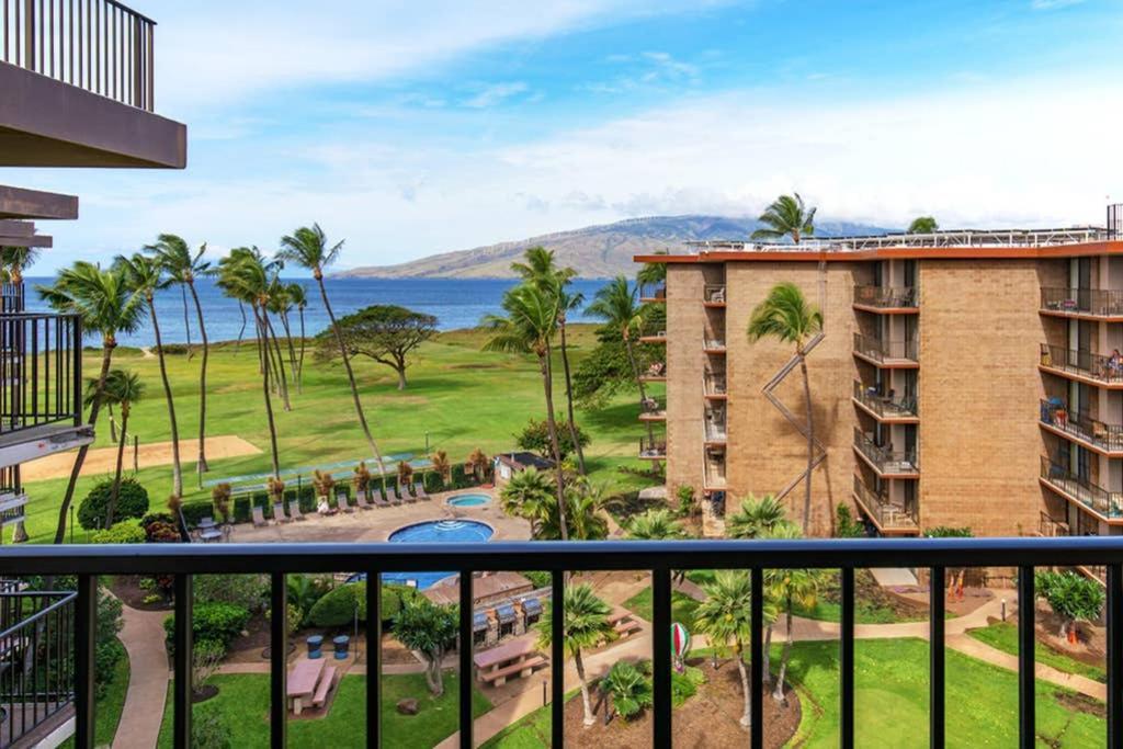 Oceanfront Penthouse With Amazing Views At Kauhale Makai Apartment Kihei Exterior photo